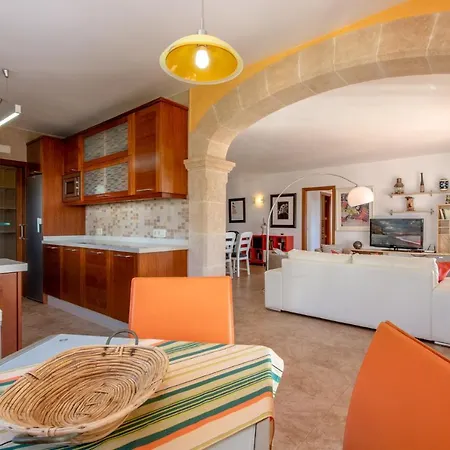 Heura Villa *